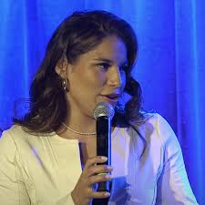 Julianna Peña explains why she's not fighting in 'horrible' vacant UFC  title fight, reveals return timeline