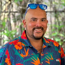 Let's go America !! USA Flags and Red, White and Blue themeatics are coming  back! Grab your favorite Alani at an HEB near you!