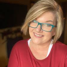 Deana Clay's Instagram, Twitter & Facebook