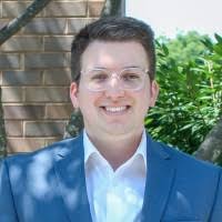 900+ perfiles de «Allshouse»