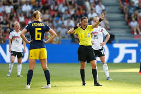 Lire aussi coupe du monde féminine : Stephanie Frappart Arbitre De La Finale Du Mondial Feminin Une Emotion Indescriptible L Equipe