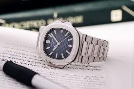 Designer apparel, men's & women's shoes, handbags & accessories Patek Philippe Run Out 2021 Chronext