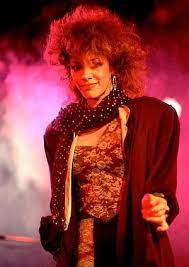 Sheila e hairstyles sumber : Vintage Vamp Sheila E Sheila E Glamour Style Muse