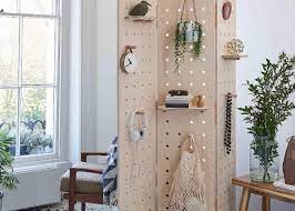 How to decorate walls in a rental. Landlord Approved Decorating Hacks For Renters Loveproperty Com