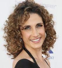 18 Short Low Maintenance Styles For Naturally Curly Hair Short Curly Hairstyles For Women Curly Hair Styles Naturally Curly Hair Styles