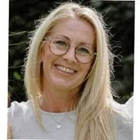 30+ Profile mit dem Suchbegriff „Sandy Hauser“