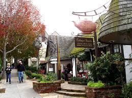 Carmel By The Sea Carmel Ca Wonderful Shops With Great Atmosphere Http Www 93921 Com Images Oceanavenuecarmel Carmel California Carmel By The Sea Places