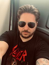 I have major post Download blues! What an amazing weekend! Done lots of  festivals and Download always the best!! 3 hours sleep in 3 days, miles of  walking and hours of moshing