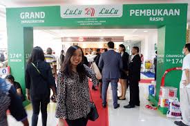 The 303 is the first bus that goes to lulu hypermarket in kuala lumpur. Sara Wanderlust Lulu Hypermarket Opens 2nd Outlet In Malaysia