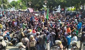 Yang bisa kerja dikantor didprd. Dprd Pastikan Aspirasi Penolakan Uu Cipta Kerja Disampaikan Ke Dpr Ri Dan Pemerintah Pusat Citrust Id