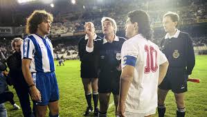 Carlos bilardo y jorge valdano en una práctica de la selección el 23 de enero de 1990 fuente: 28 Years Since Maradona S Debut With Sevilla Junipersports