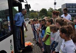 Maybe you would like to learn more about one of these? Unesco Schuler Uben Das Sichere Fahren Mit Dem Bus Sicher Auf Allen Wegen Kamp Lintfort