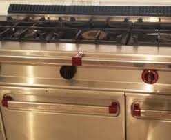 Cuenta con 6 quemadores sellados y de distintos tamaños para una perfecta cocción. Cocina A Gas 3 Fuegos Horno Repagas Segunda Mano Maquinaria Hosteleria