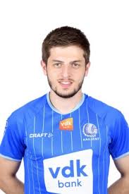 Родился 27 ноября 1995 г.) является профессиональнымукраинскимфутболистомнападающим , который играет за гент в бельгийский первый дивизион a. Roman Yaremchuk Gent Stats Titles Won