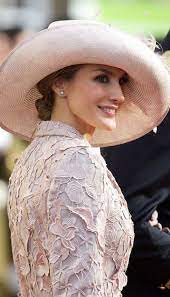 Princess Letizia Of Spain The Most Elegant Guest At The Wedding And The Most Beautiful Royal Wedding I Have Ever Seen Elegant Hats Beautiful Hats Fashion
