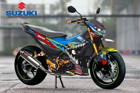 Inspirasi desain stripping body satria fu / modifikasi: Modifikasi Striping Suzuki Satria Fu 150 Shark Motoblast