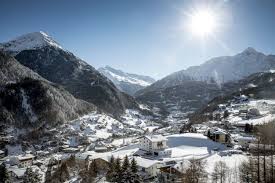date des soldes d'hiver les soldes d'hiver 2021, qui devaient initialement débuter le mercredi 6 janvier, auront finalement lieu à partir du mercredi 20 janvier. Corona Covid 19 Im Winter 2020 21 Solden Otztal In Tirol