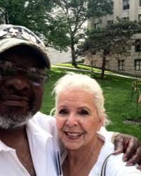 Leslie Bernard's Instagram, Twitter & Facebook