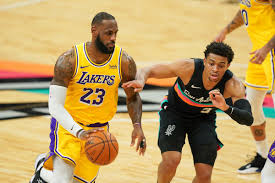 Visit espn to view the los angeles lakers team roster for the current season. Spurs Scrap And Claw But Still Lose To Superior Lakers Pounding The Rock