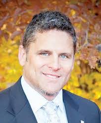 Connor Howell's Instagram, Twitter & Facebook