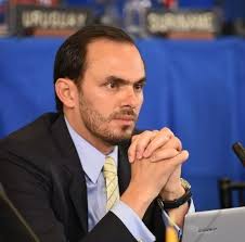 Barahona tilda de ¡ridículo absoluto! que canciller desconociera solicitud  de asilo del exembajador Mauricio Díaz