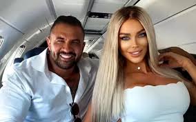 Alex bodi şi bianca drăguşanu, scandal în plină stradă! Alex Bodi A Sunat O Pe Bianca DrÄƒguÈ™anu Din Inchisoare Au Vorbit Despre RelaÈ›ia Lor Daria Radionova È™i Milionarul Turc M Ai BÄƒtut È™i Mi Ai Luat Banii Galerie Foto Stiri Vedete Si Evenimente