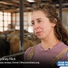 Sydney Flick's Instagram, Twitter & Facebook