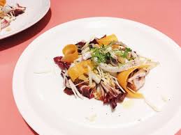 Le uova di seppia denominate in veneto anche latti di seppia non sono altro che le uova non fecondate della seppia. Medico Nutrizionista Torino Vita Loglisci