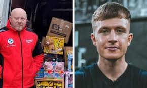 Sean gives biggest gift of all with £10,000 donation to Newry's Mission  Santa Appeal