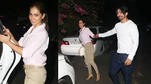 Check spelling or type a new query. Kim Sharma With Husband Harshvardhan Rane Spotted At Bandra Youtube