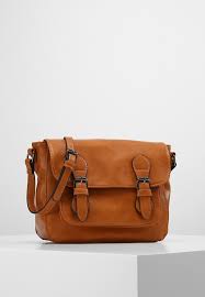 Sac à main femme, quand tu nous tiens ! Excentrique Joggeur Le Rendu Sac Bandouliere Cuir Camel Femme Location Corse Calvi Com