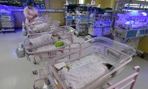 Una donna di 37 anni, gosiame thamara sithole, ha dato alla luce ben 10 figli. Hafnlsjlnzl2bm