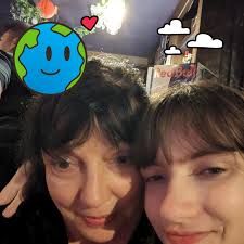 Hello everyone we've just moved onto the Pineapple estate. Looking forward  to living here :)