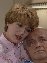 Too Close for Comfort: Season 3, Episode 4