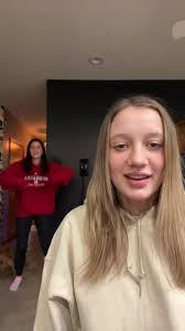 🤩🤩while the cake is baking… @Jenna_Schweitzer