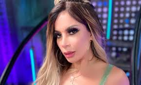 VIDEO: así fue el atraco que sufrió la conductora de Multimedios, Kary  Rodríguez en su negocio - El Heraldo de México