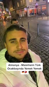 🧽 Herhangi bir restorana oturduğunuzda sanki Gaziantep sokaklarında bir  yere oturmuş gibi hissediyorsunuz. Garsonlar, Aşçılar Türk ve aralarından  birinin sizinle hemşehri çıkması içten bile değil 😃 🧽 ...