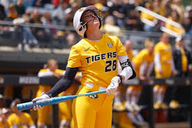 Mizzou softball falls to Auburn after late collapse, misses out on NCAA Tournament - Yahoo Sports