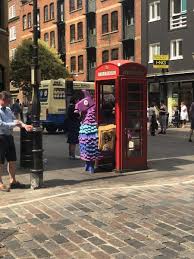 ◆ weitere fortnite battle royale auf deutsch german: This Real Life Fortnite Supply Lama Was Spotted In London Vg247