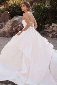 New Wedding Dresses Bridal Resale Shops Near Me Stores That Buy Weddi Wedding Dress Fabrics Buy Wedding Dress Classic Wedding Dress