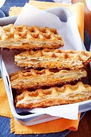 Blatterteig Waffeln Mit Raucherlachs Rezept Lecker Rezept Raucherlachs Rezepte Raucherlachs Snack Rezepte