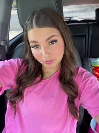 Karli Brooks's Instagram, Twitter & Facebook