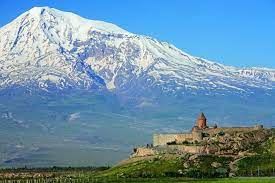 Armenien liegt am übergang zwischen kleinasien und (dem aus europäischer sicht so benannten) transkaukasien, zwischen 38° 51' und 41° 16' nördlicher geographische breite sowie. 16 Interessante Fakten Uber Armenien Madlovelyworld Travelblog