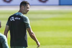 La révélation de la coupe du monde 2018, l'attaquant français du paris saint germain, kylian mbappé pourrait effectuer bientôt une visite en algérie. Diaporama Barca Le Top 10 Des Meilleurs Joueurs Du Monde Selon Lionel Messi Onze Mondial