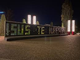 Featuring city views, apartament maria offers accommodation with a terrace and a kettle, around 1.5 km from huniade castle. Gardens In The City Review Of Iulius Gardens Timisoara Romania Tripadvisor