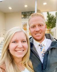 Boston Shumway (@everybodyknowsboston) • Instagram photos and videos