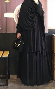 Nurul Adli Kullanicinin Syar I Panosundaki Pin Basortusu Modasi The Dress Ve Abaya Modasi