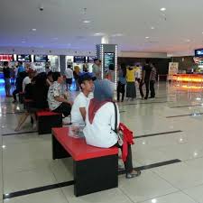 Golden screen cinemas sdn bhd (gsc), malaysia's largest cinema exhibitor with over 40% market share, is a wholly owned subsidiary of ppb group (a member of the kuok group). Golden Screen Cinemas Gsc Multiplex In Melaka