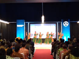 We did not find results for: Tari Walijamaliha Dalam Acara Opening Ceremony Mercedes Benz Pro Motor Bsd City Tangerang
