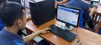 Lahir di soreang 3 april 1946, tatang kecil hidup di alam revolusi kemerdekaan. Smk Negeri 1 Soreang